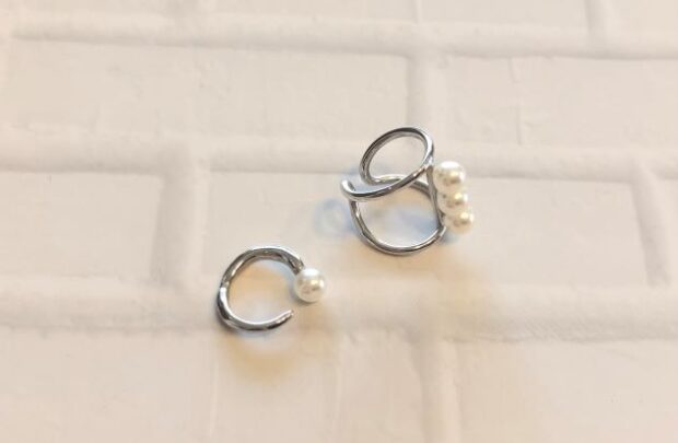 ブルベ夏骨格ウェーブイヤーカフ